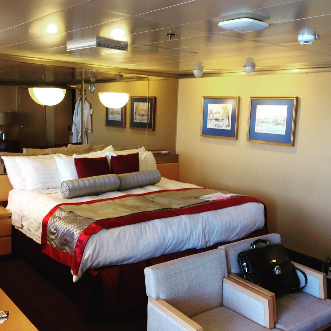 Neptune Suite 7082 on Zuiderdam