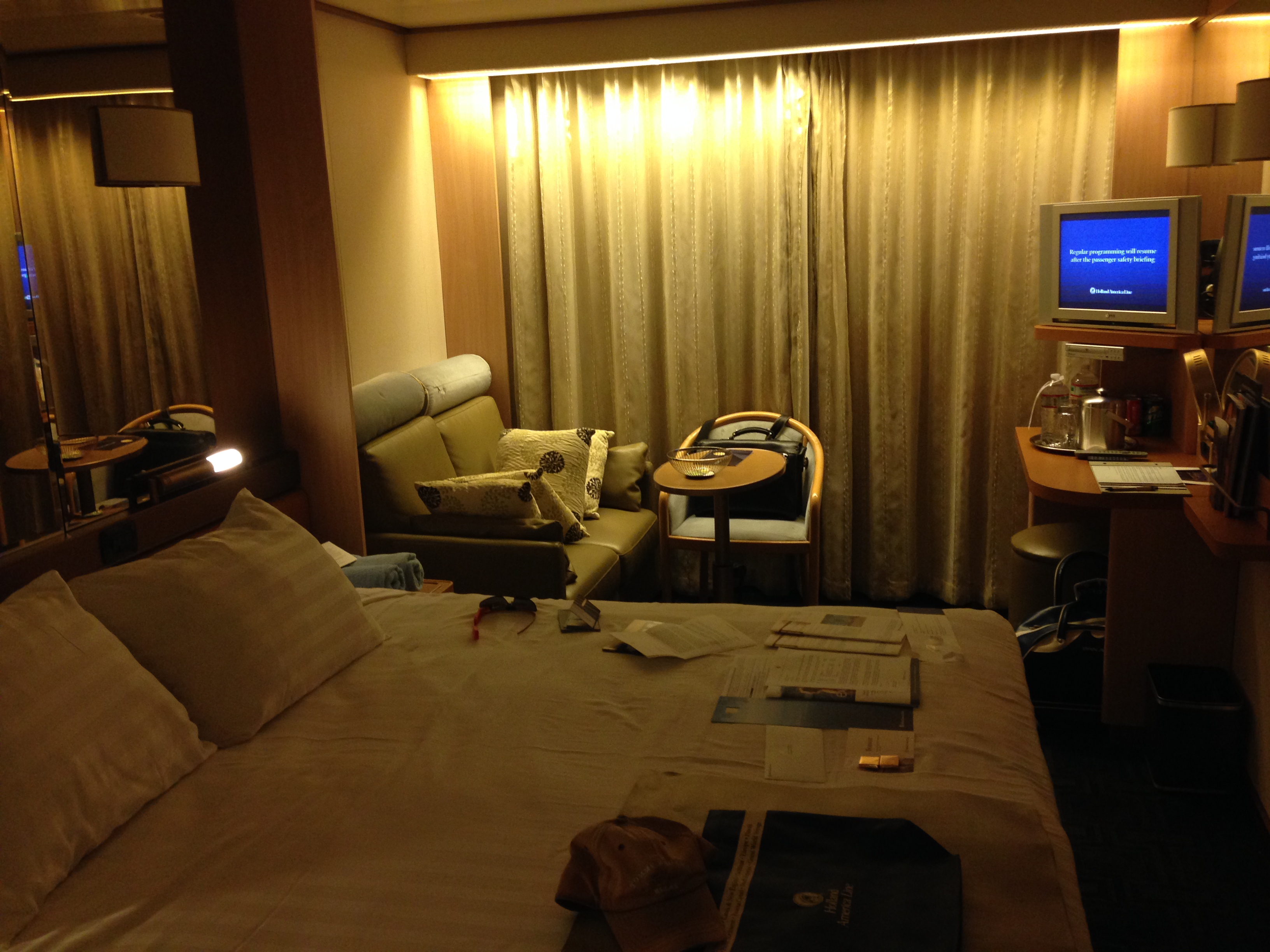 Lanai Stateroom 317 on board ms Veendam