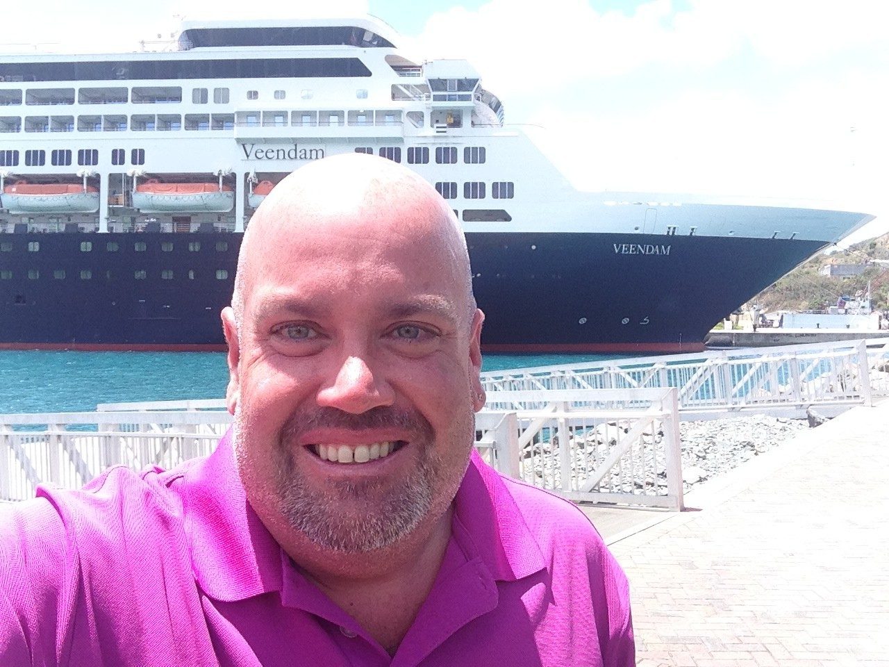 Yours truly taking time out for a selfie in St Thomas in front of the ms Veendam