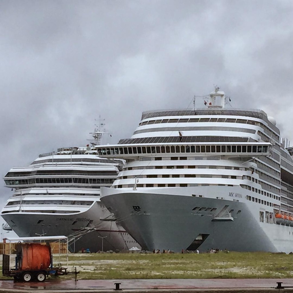 MSC Divina and Carnival Freedom in St. Maarten