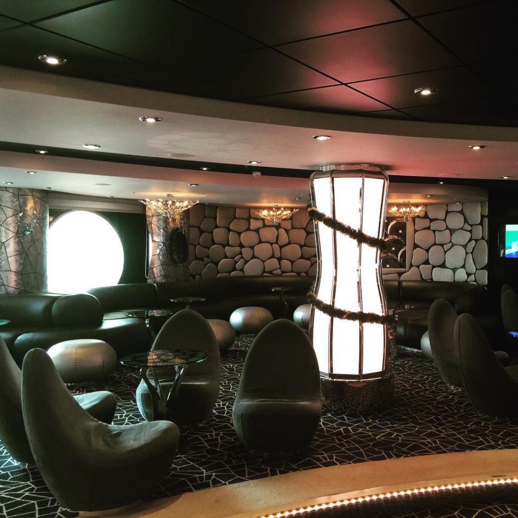 Black and White Lounge on MSC Divina