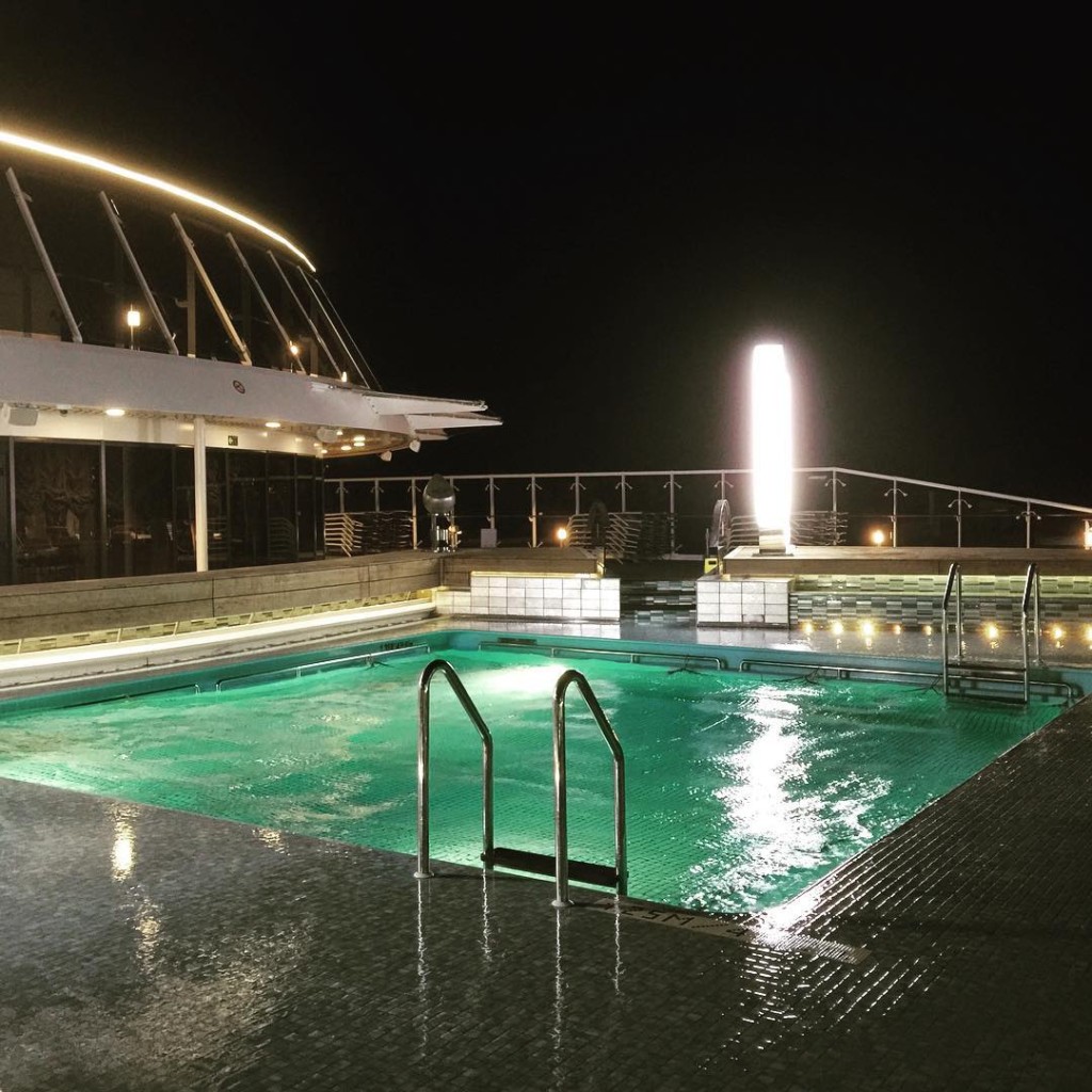 The infinity pool on the MSC Divina