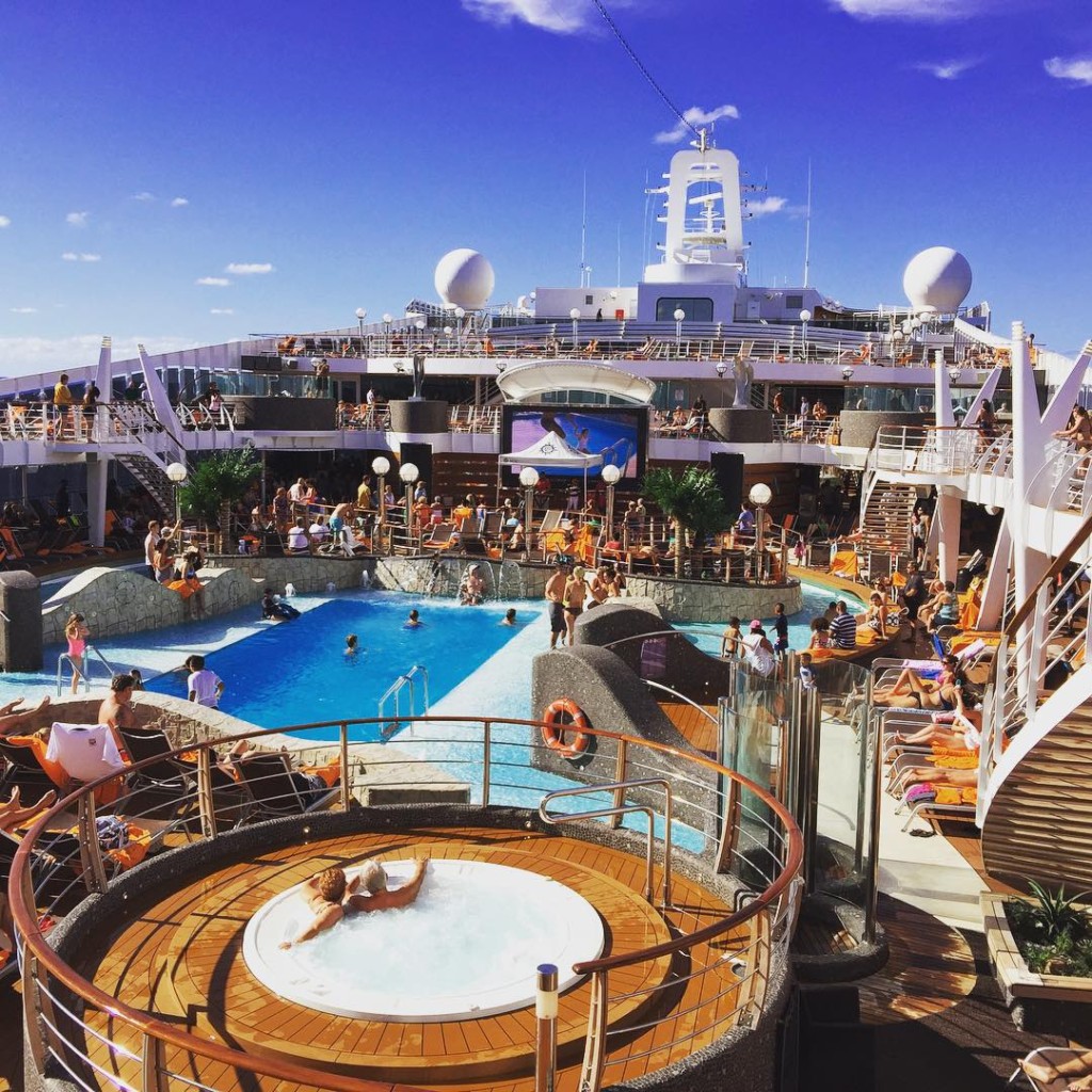 The main outdoor pool on the MSC Divina