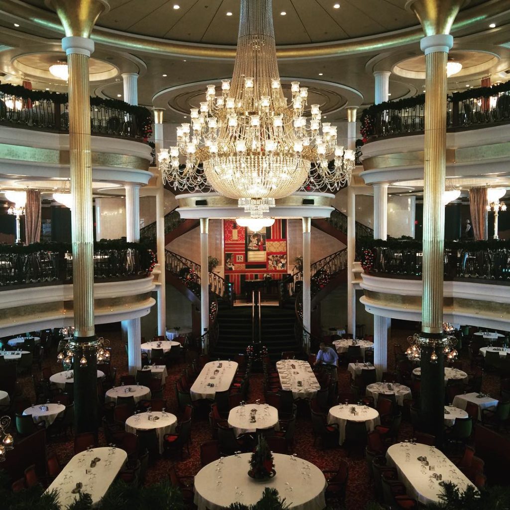 Main Dining Room on Independence of the Seas