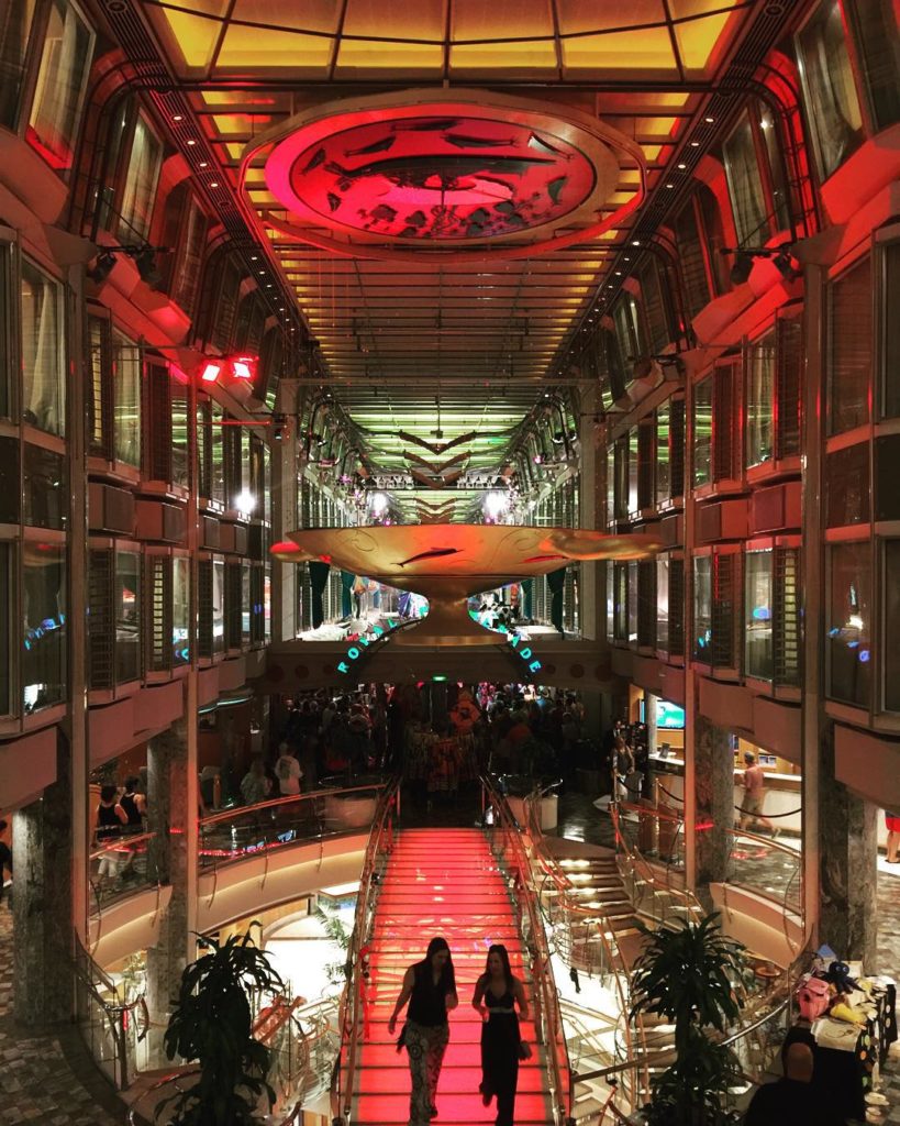 Royal Promenade on Independence of the Seas