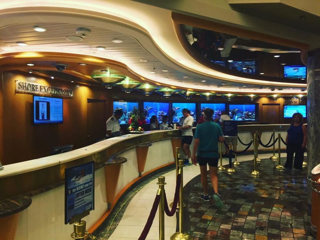 The Shore Excursions and Guest Services Dek on Independence of the Seas