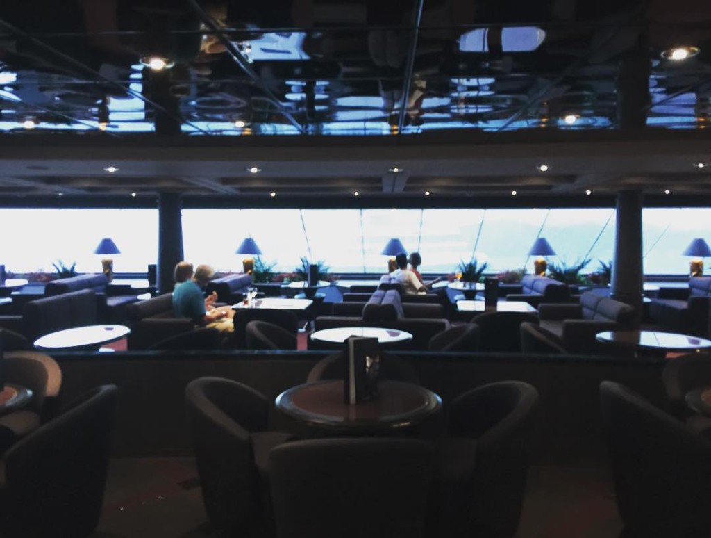 The Top Sail Lounge on MSC Divina, exclusively for those staying in the Yacht Club