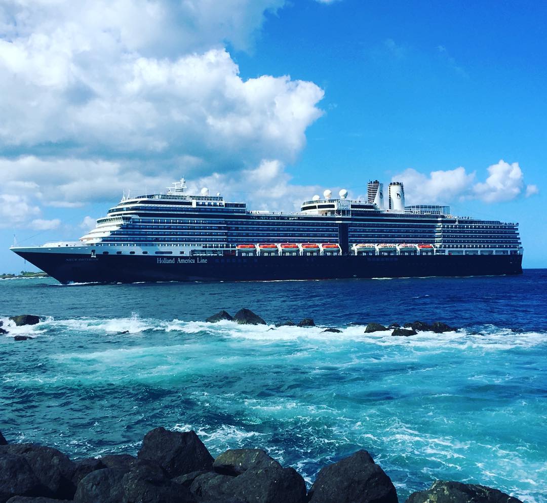 Holland America Line's Nieuw Amsterdam sailing in the San Juan Harbour