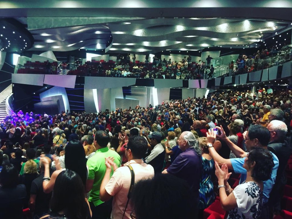 The Pantheon Theatre on the MSC Divina was packed for the Michael Jackson tribute show, Starwalker