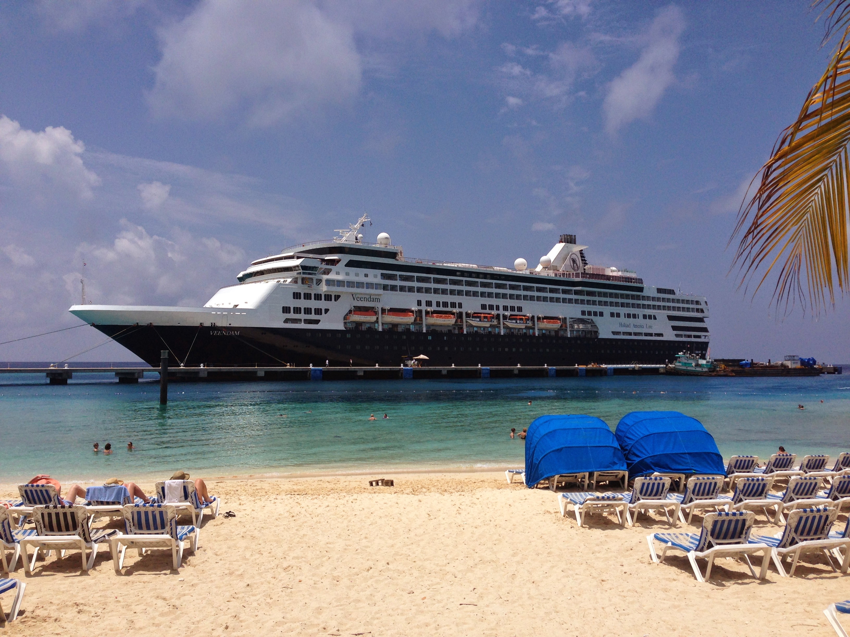 ms Veendam docked in Grand Turk