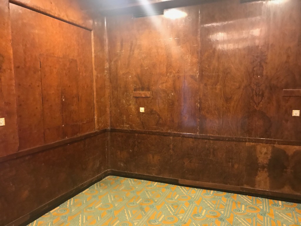 Wood paneled walls in the Royal Salon on the Queen Mary