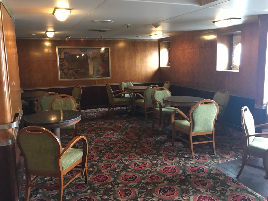 The lounge area of this unnamed bar on the Queen Mary