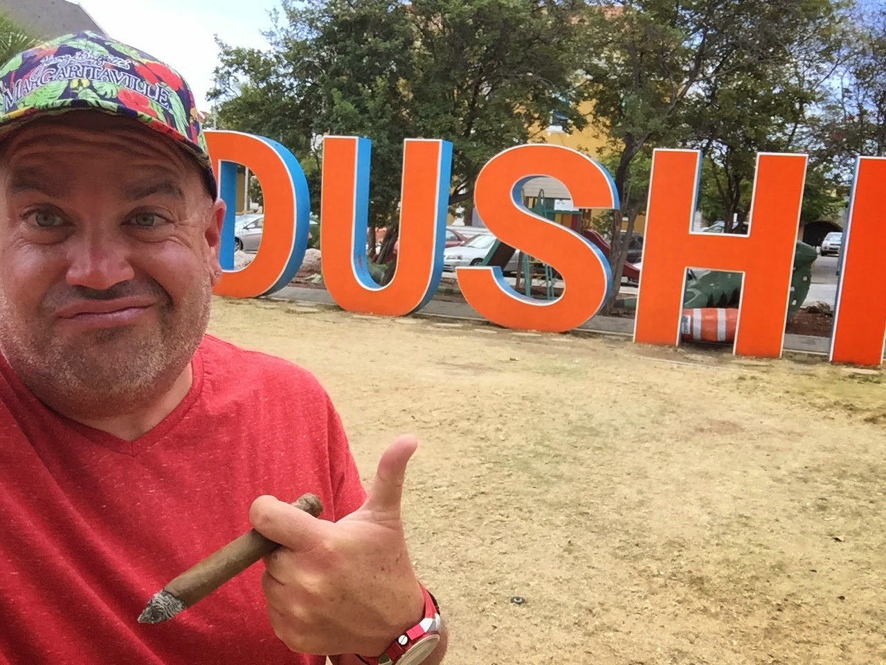 And of course one could not pass the Dushi sign in Curacao without taking a selfie!