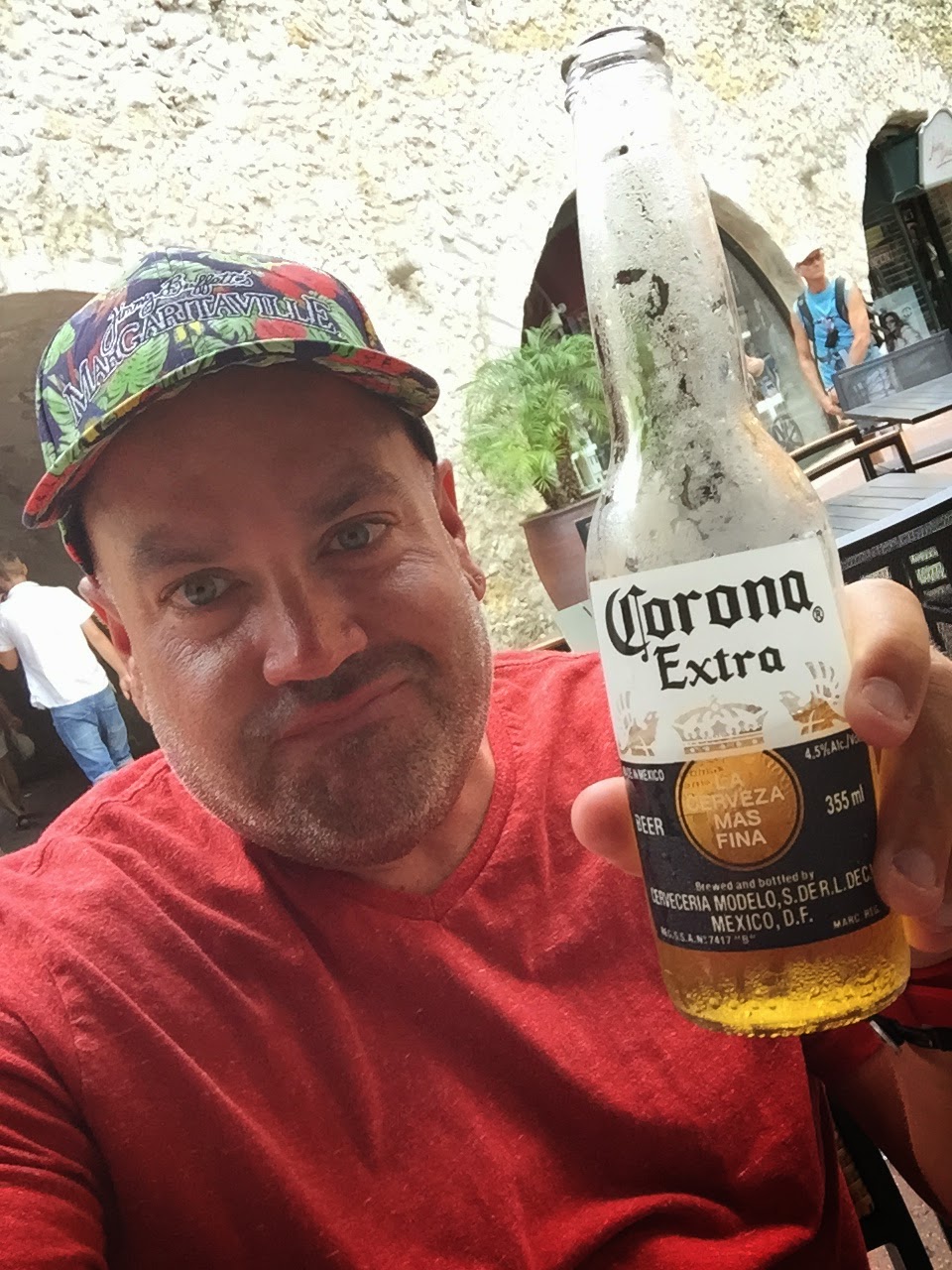 Before heading back to the ship, you can grab a #beer, like the Corona I enjoyed, at Rif Fort in Curacao