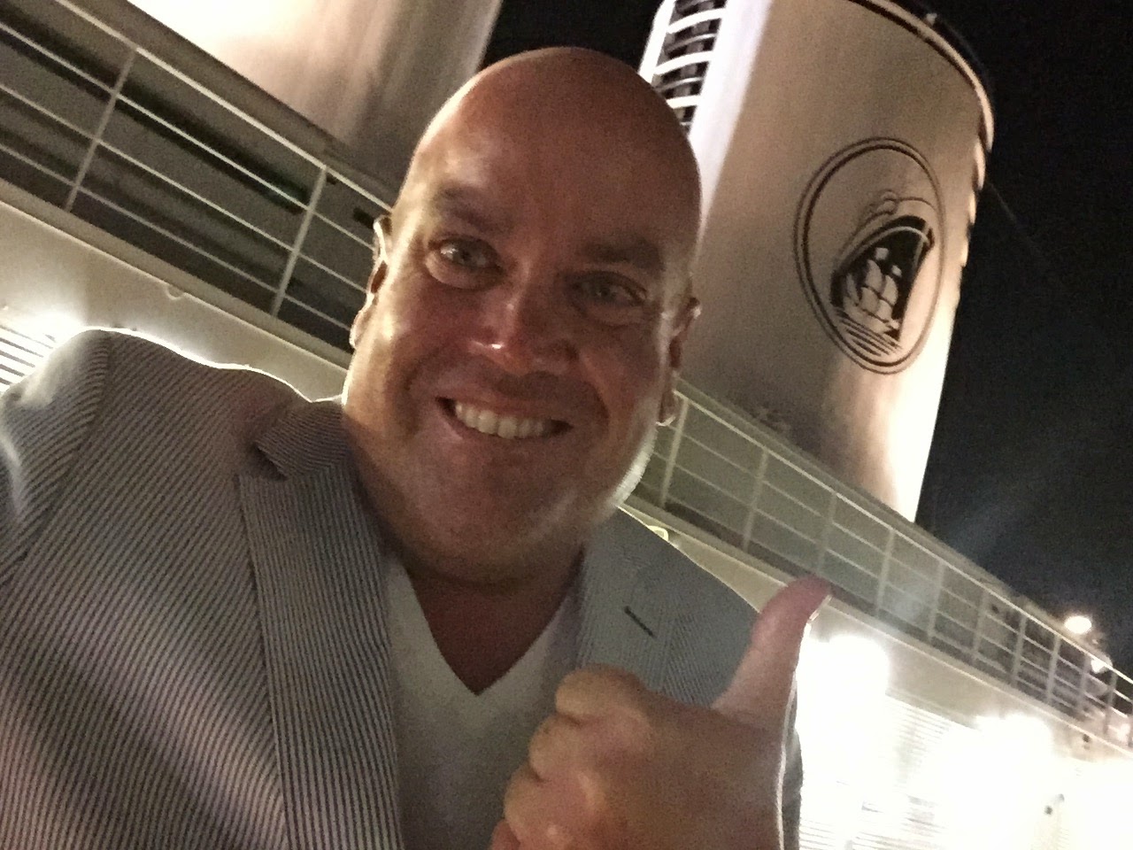 A funnel selfie on the Noordam