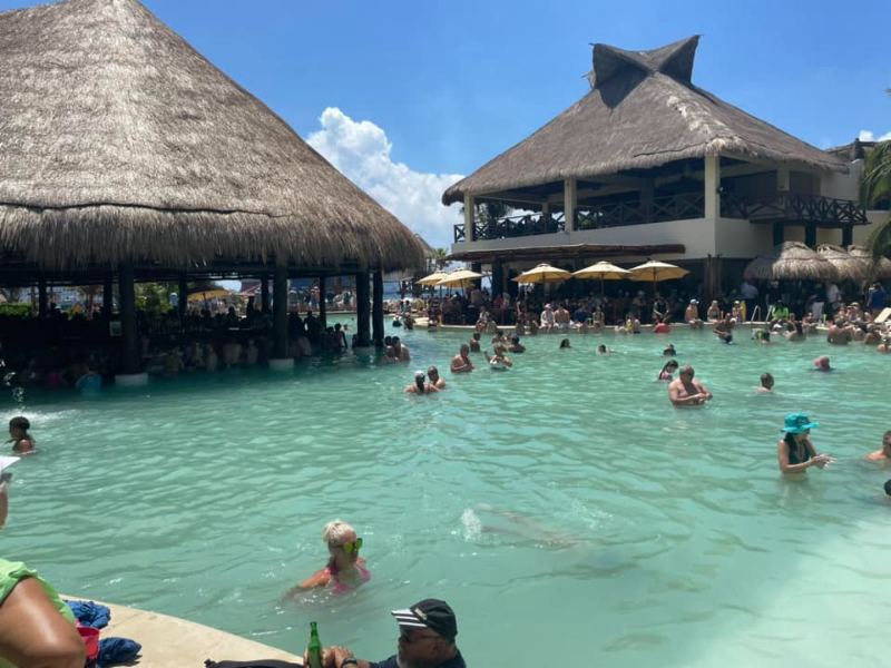 A swim-up bar in Costa Maya