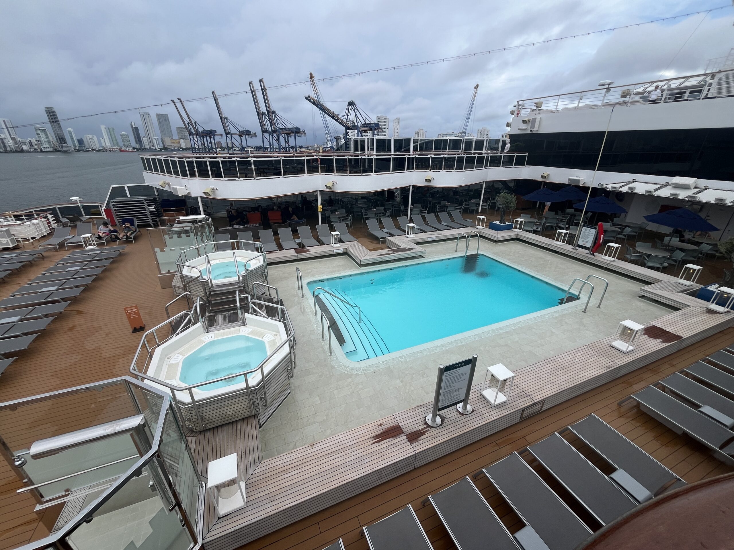 Sea View Pool on Koningsdam