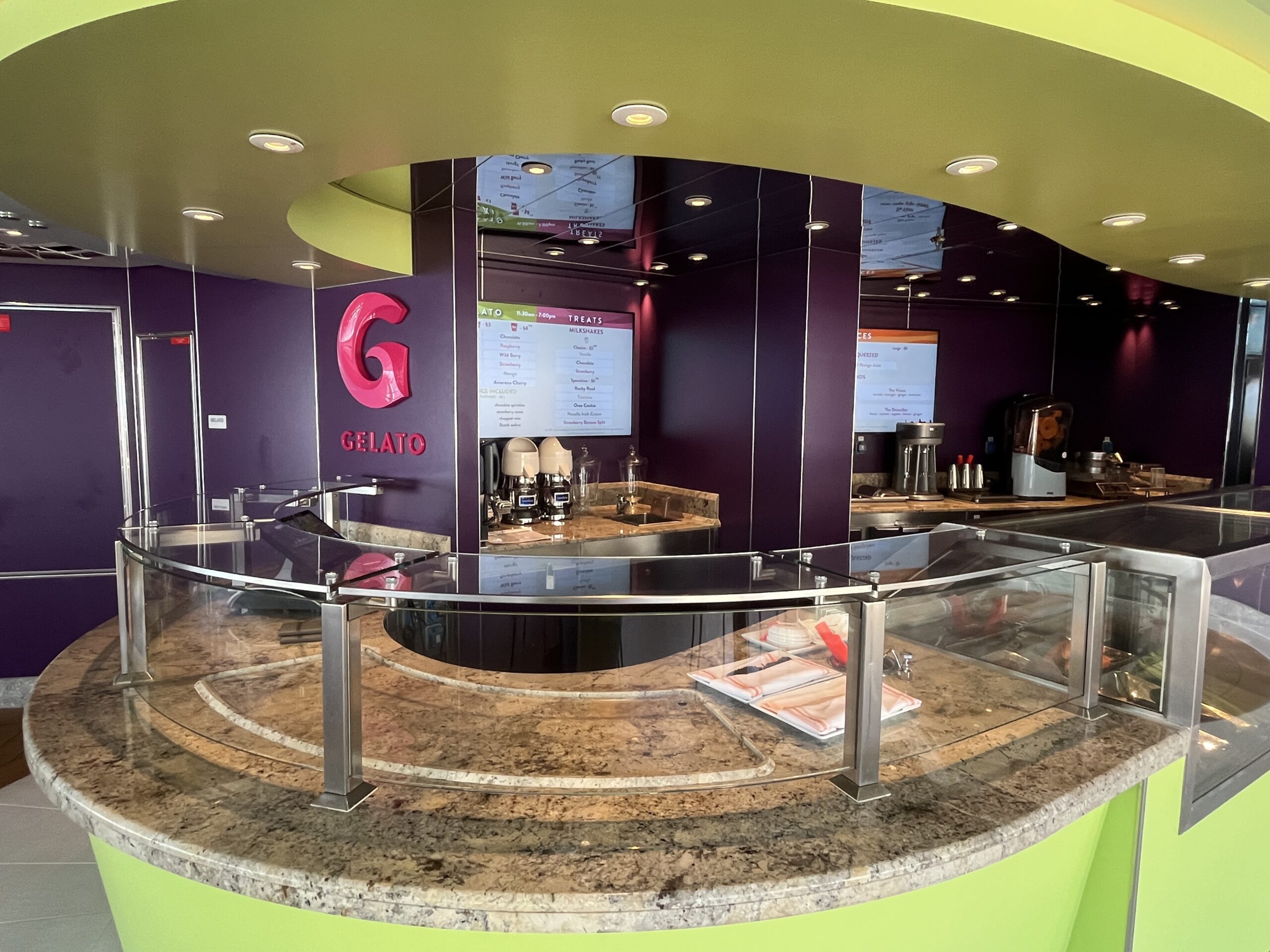 Gelato stand on Rotterdam