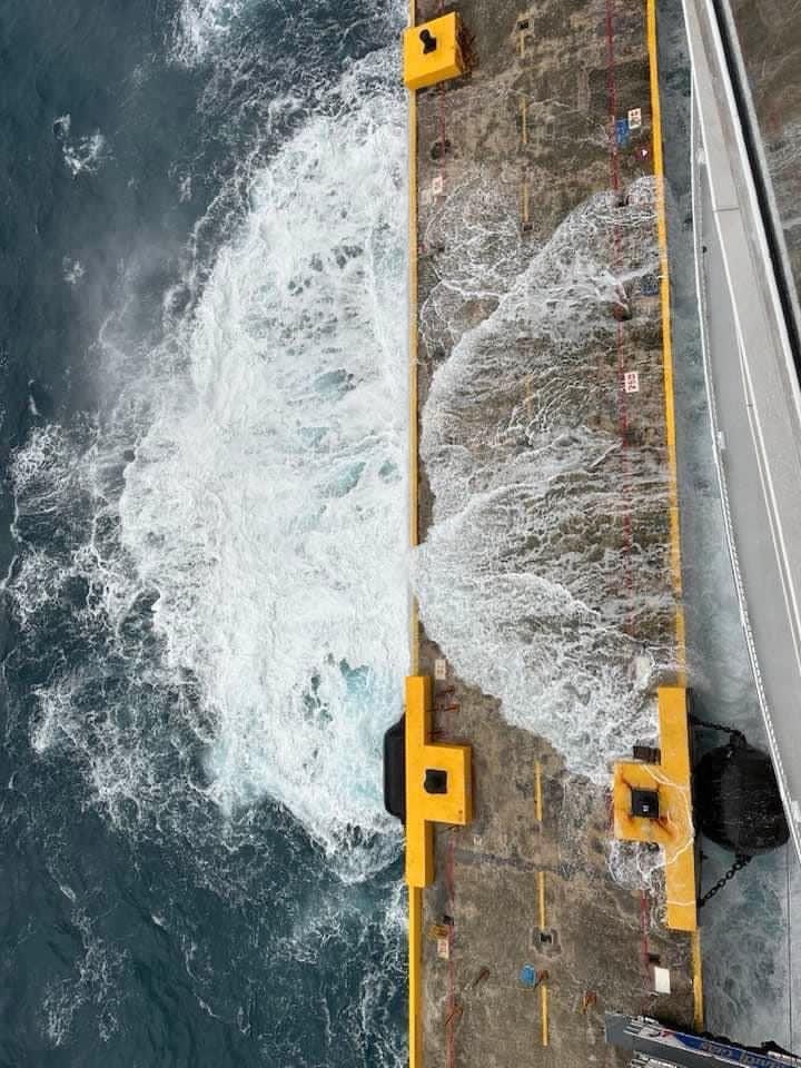 Heavy swells coming over the dock in Costa Maya