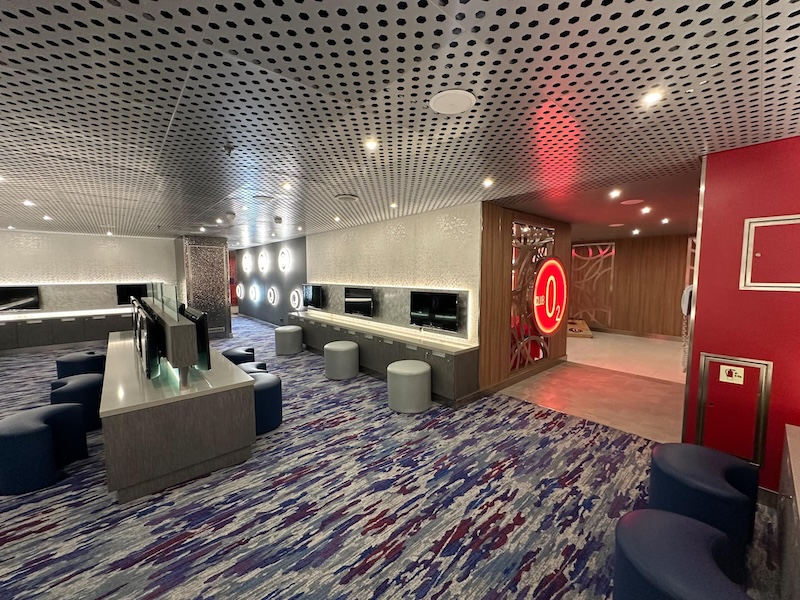 Club O2 on Carnival Vista