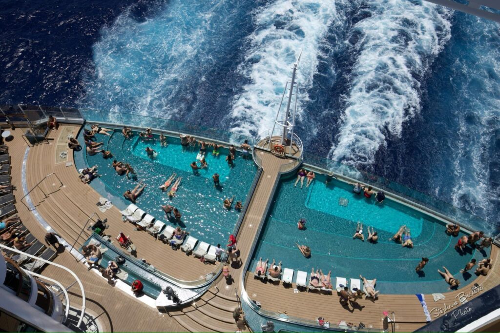 The adults-only Infinity Pool on MSC Seascape