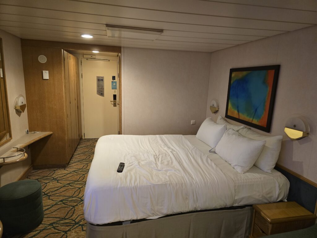 Grandeur of the Seas Junior Suite 7154