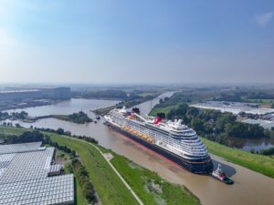 Disney Treasure Completes Ems River Conveyance