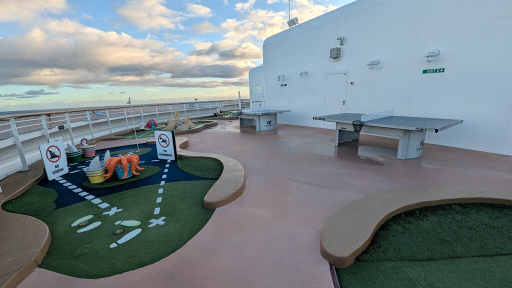 Mini Golf on Disney Fantasy