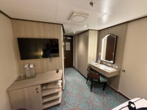 Havana Interior Stateroom 5229 on Carnival Horizon