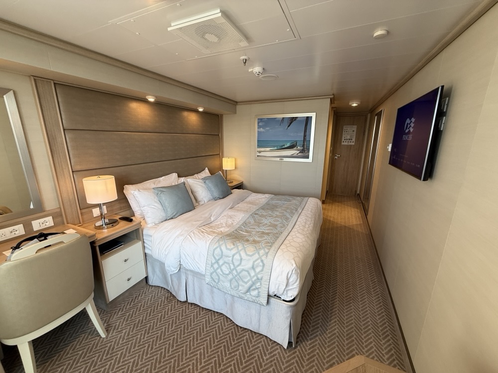 Balcony Stateroom R721 on Enchanted Princess