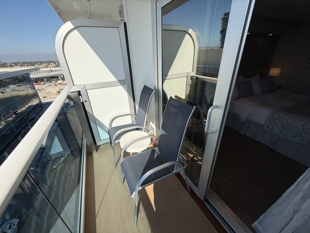 Balcony Stateroom R721 on Enchanted Princess