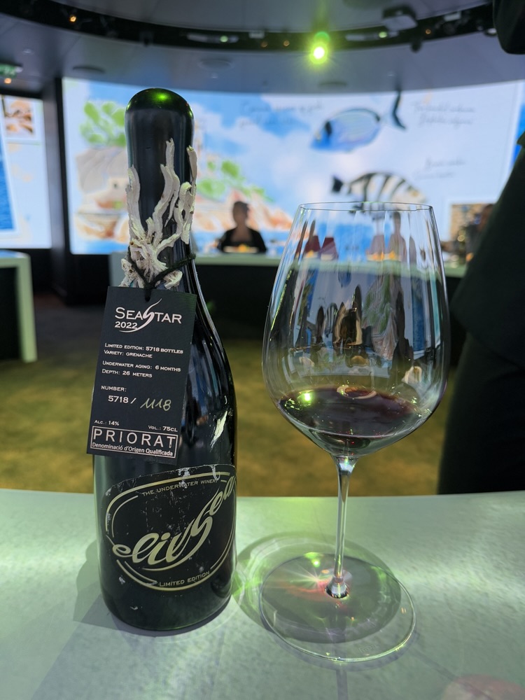 ElixSea wine served in 360