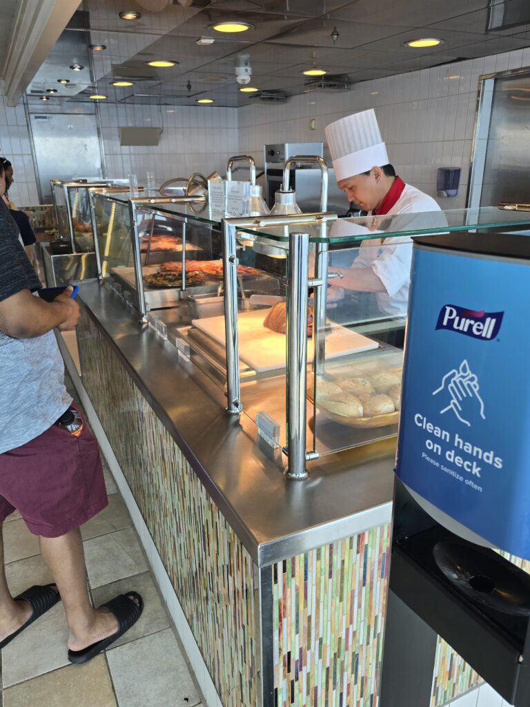 Park Cafe on Enchantment of the Seas