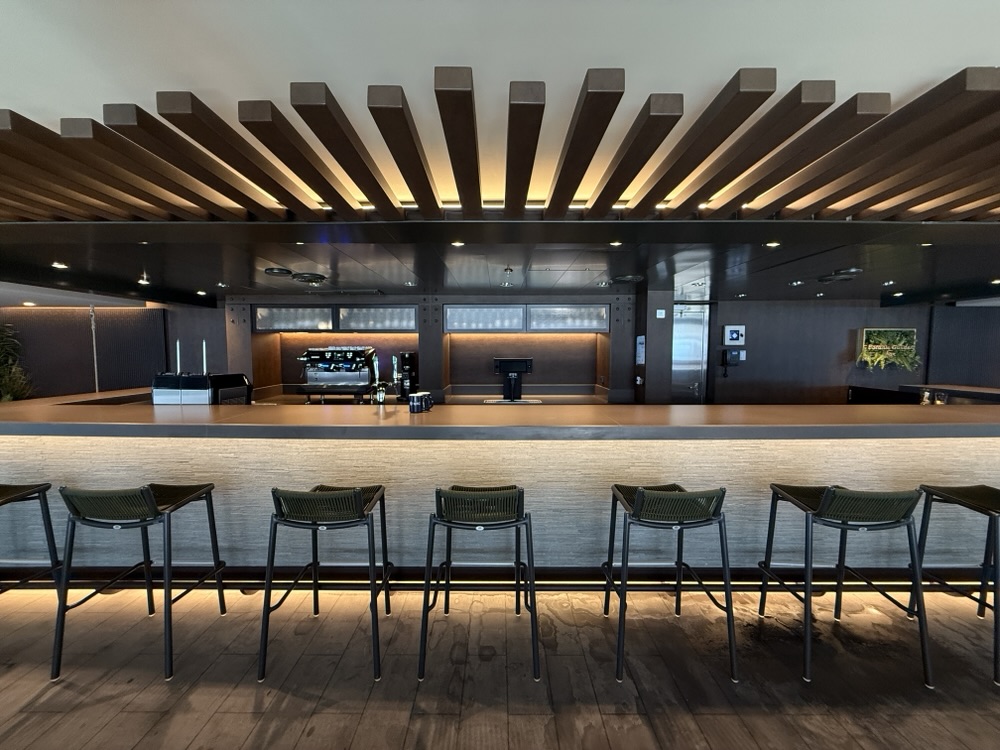 Botanic Pool Bar on MSC World America