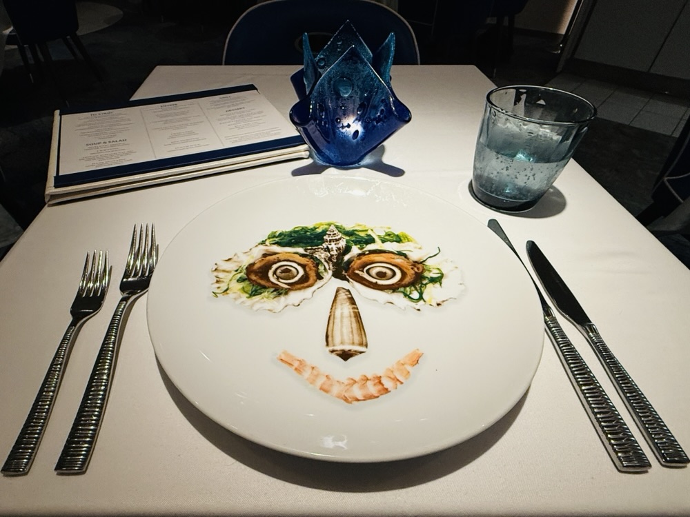 Place setting at Rudi's Seagrill on Carnival Celebration