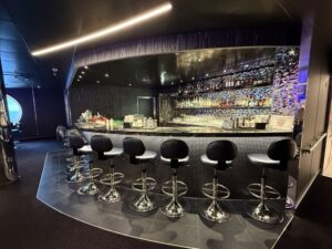 Casino Bar on Brilliant Lady