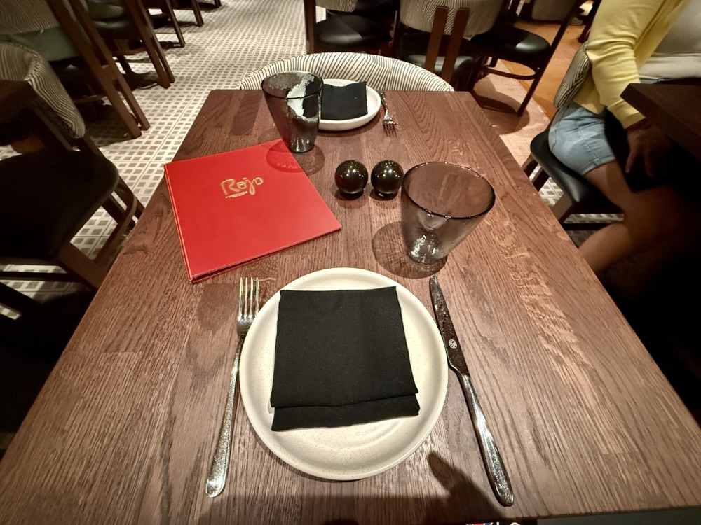 Place setting at Rojo on Brilliant Lady