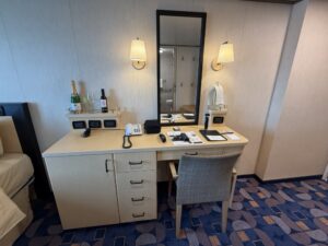 Stateroom 2018 on Queen Elizabeth