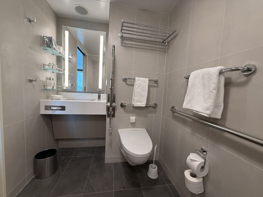 Bathroom in stateroom 2018 on Queen Elizabeth