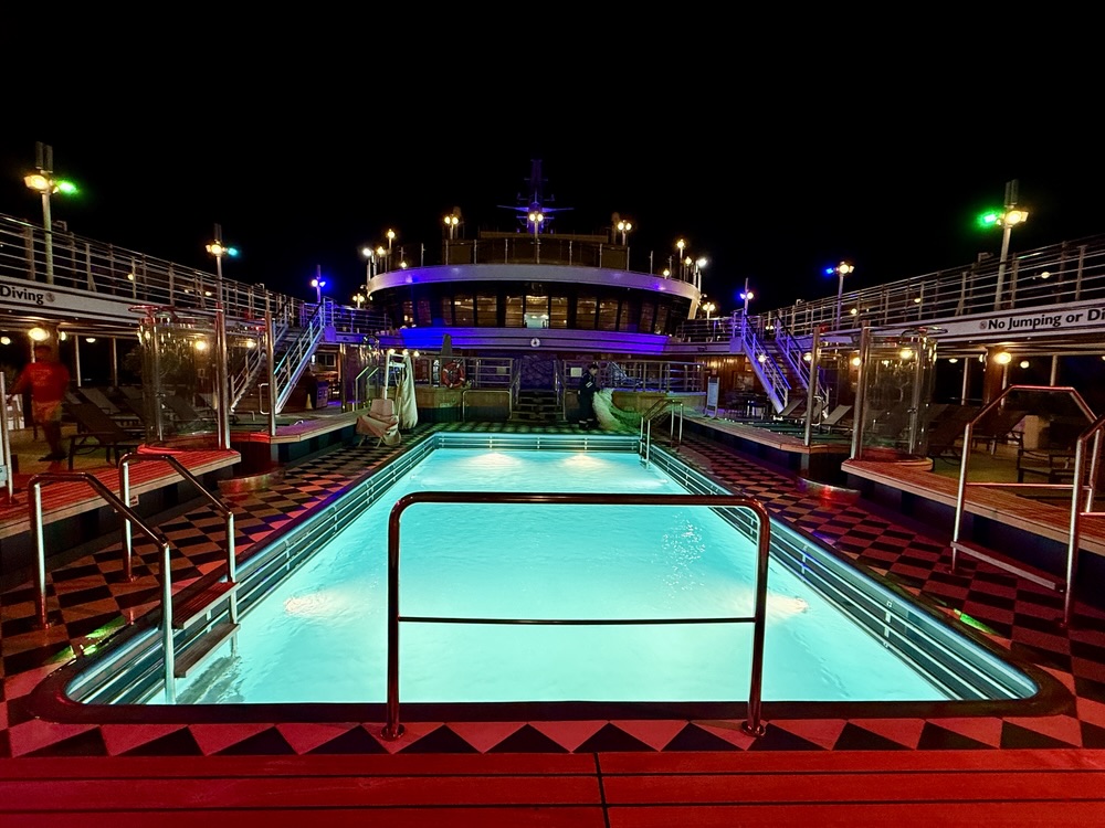 Queen Elizabeth's lido pool at night