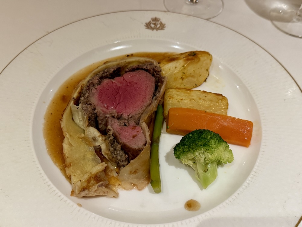 Beef Wellington from the Britannia Restaurant on Queen Elizabeth