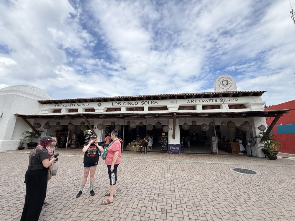 Puerta Maya cruise port