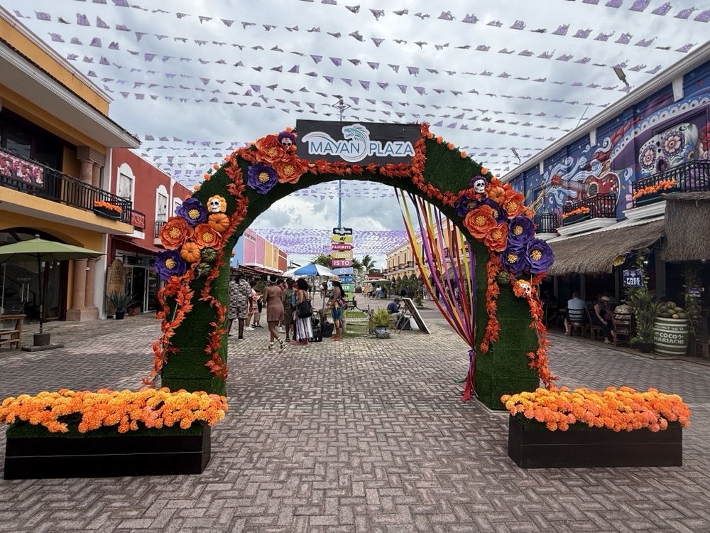 Shopping area near the Puerta Maya port in Cozumel