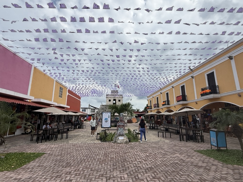 Shopping area near the Puerta Maya port in Cozumel