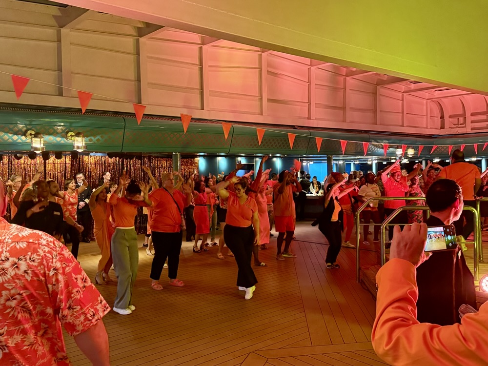Orange Party on Zuiderdam