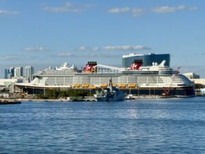 Disney Destiny at Port Everglades on November 16, 2025