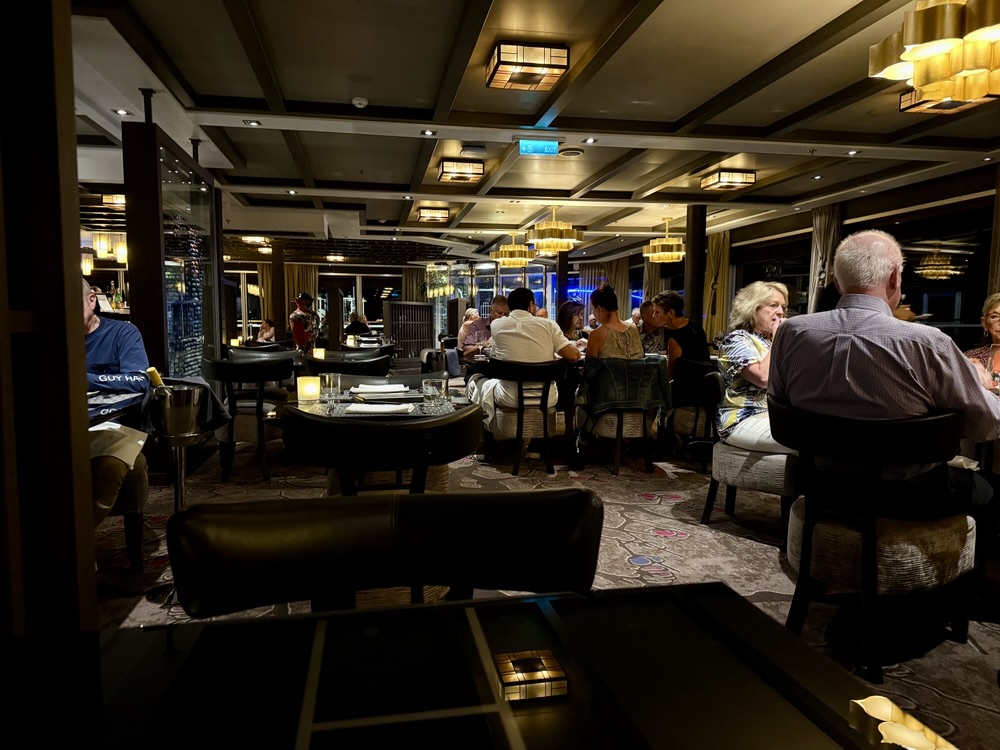 Tamarind dining room on Rotterdam