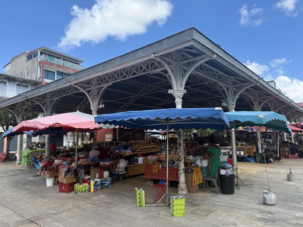La Darse Market in Point-A-Pitre