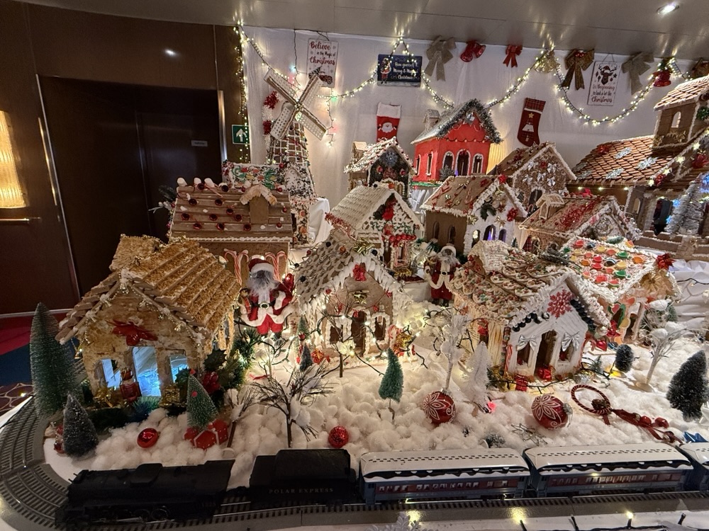 Rotterdam Gingerbread House Display 2025