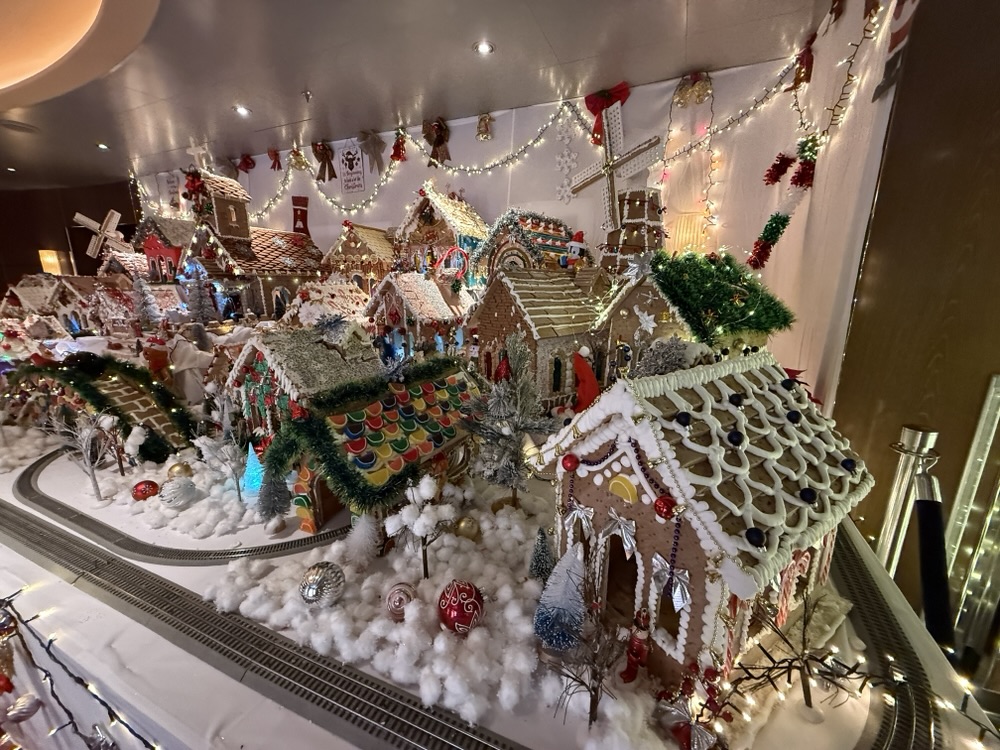 Rotterdam Gingerbread House Display 2025